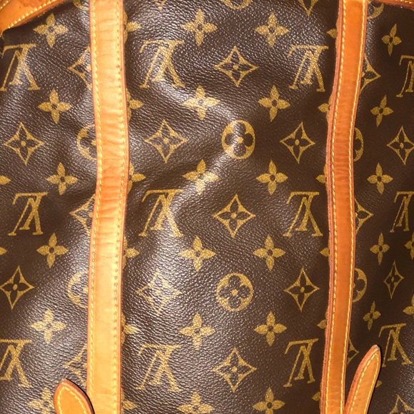 Louis. Hutton Bucket Bag - Picture 7 of 7